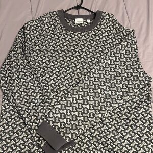 3x Burberry Grey & White Sweatshirt